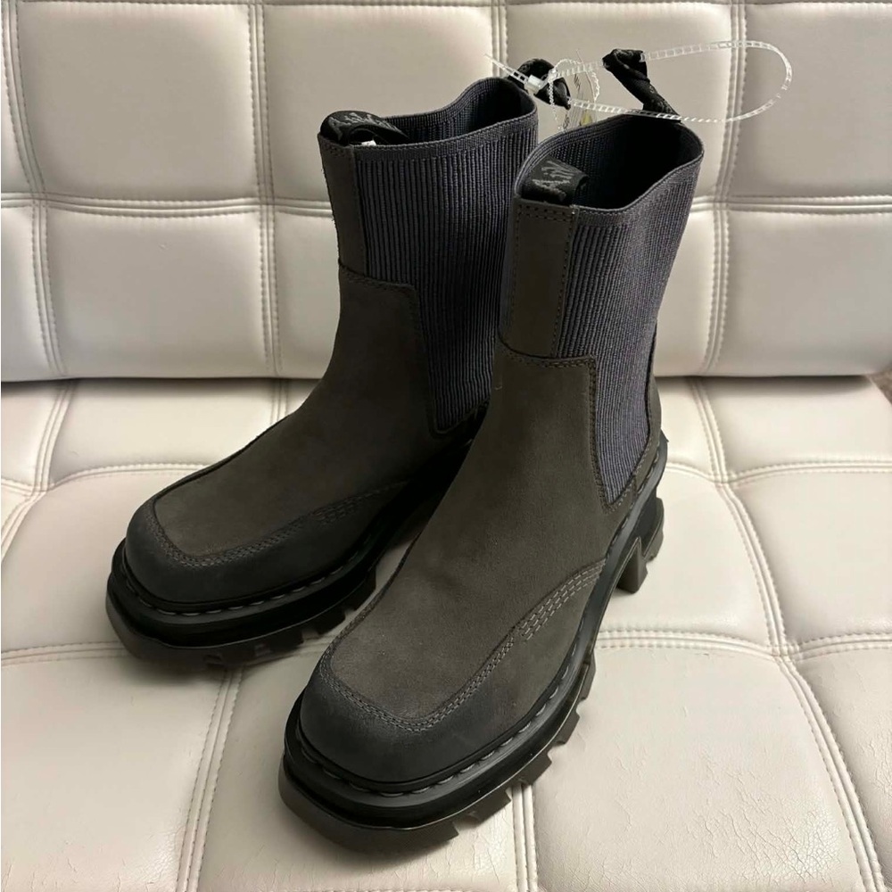 Dr Martens Corran Chelsea Waxy Suede Heeled Women’s Boots Size 9